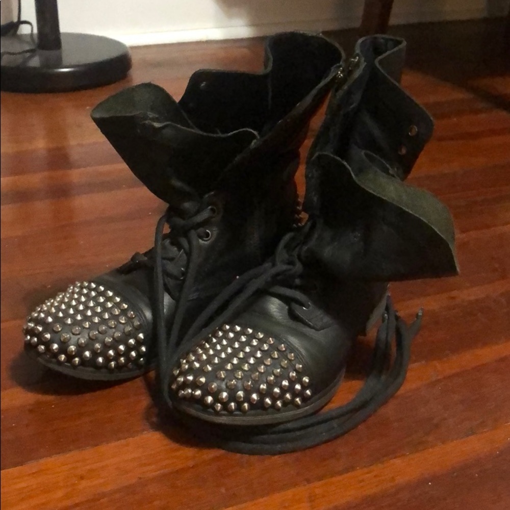 Steve Madden studded boots
